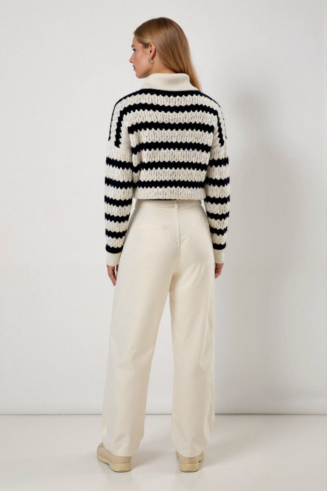 Premium Eleganter Langärmeliger Gemusterter Gestreifter Drop-Shoulder Kragenpullover