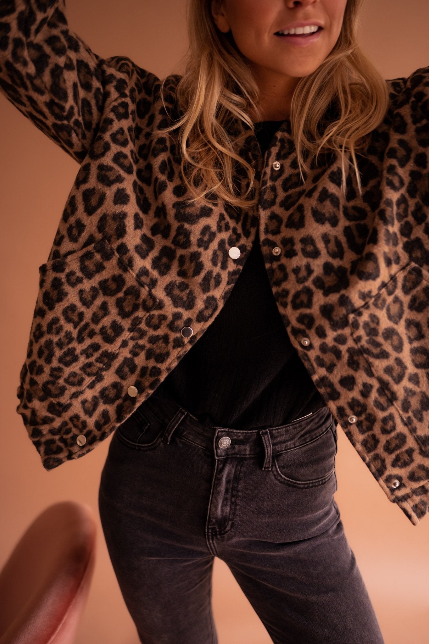 SOFIA | Auffällige Jacke mit Leopardenmuster