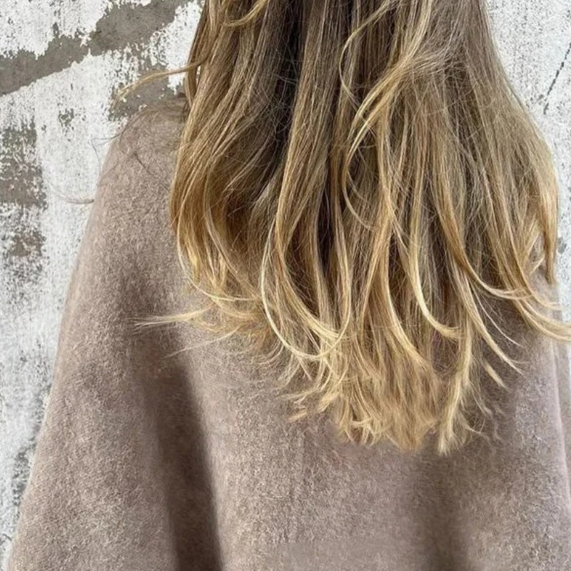 ELISE | Kurze Jacke mit eleganten, ausgestellten Ärmeln