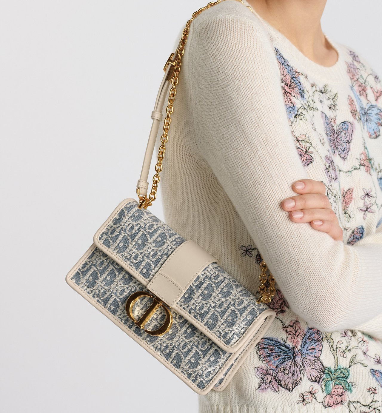 East-West Chain Bag 30 Montaigne