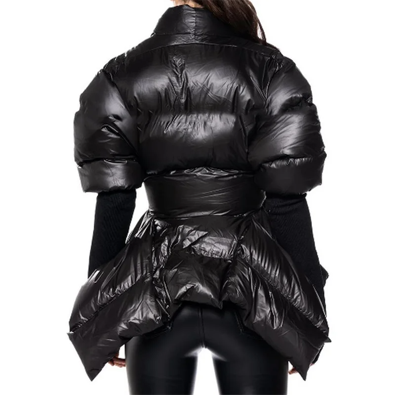 Asymmetrische Jacke mit Schnürung