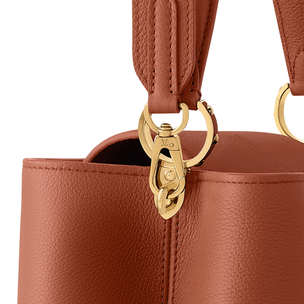 Capucines MM Soft Bag