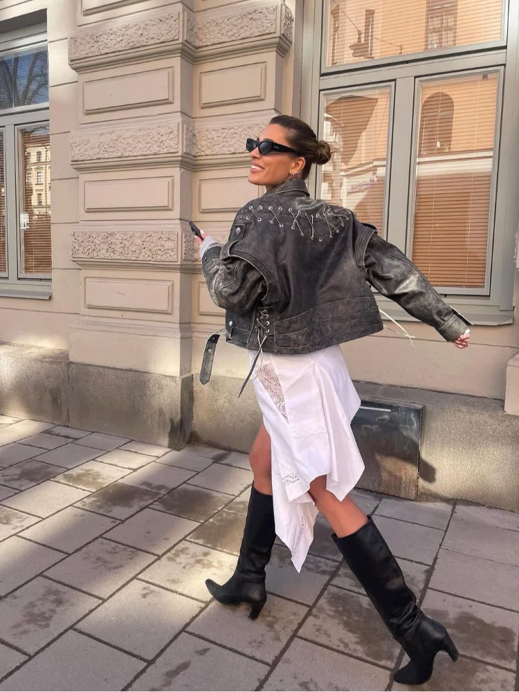 Asymmetrische Lederjacke mit Schnürung