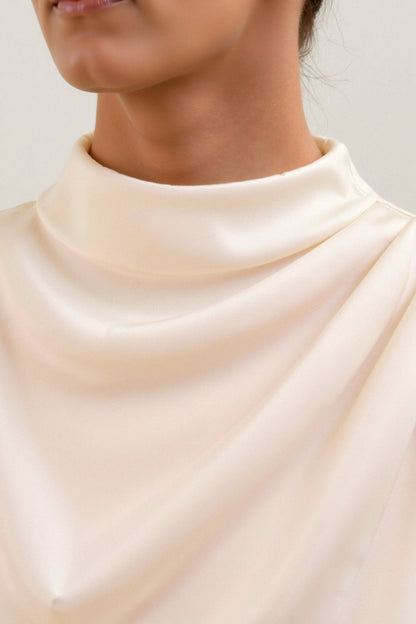 Old Money Plain Premium Solid Pleated Mock Neck Bluse