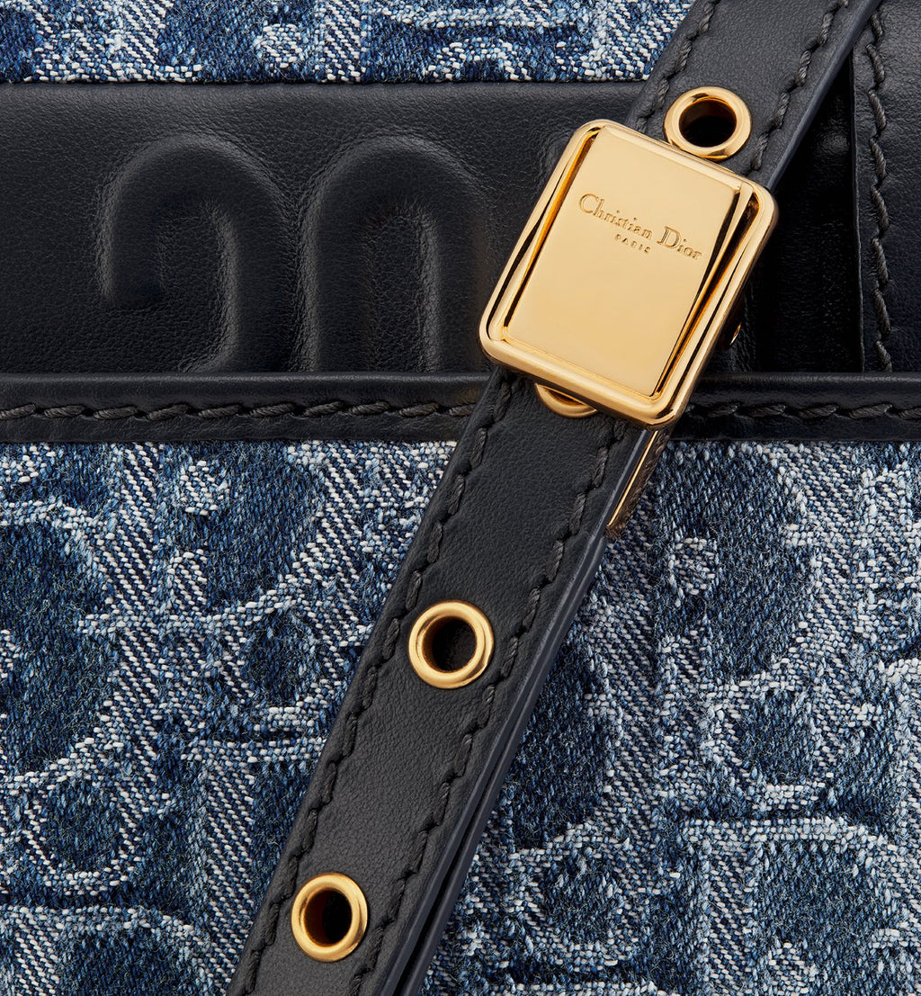 East-West Chain Bag 30 Montaigne