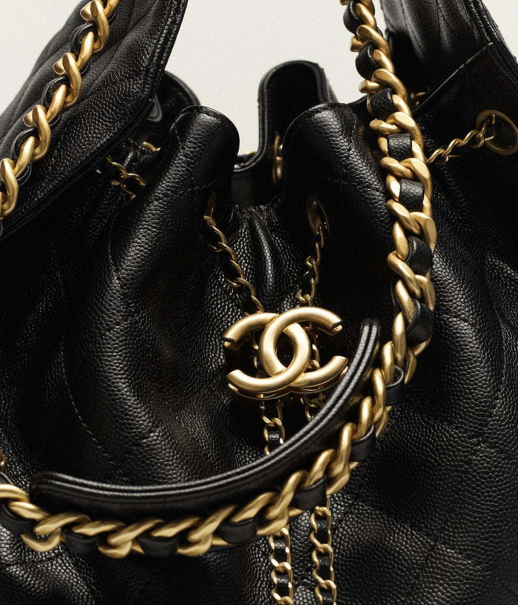 MEDIUM CHANEL BAG 25