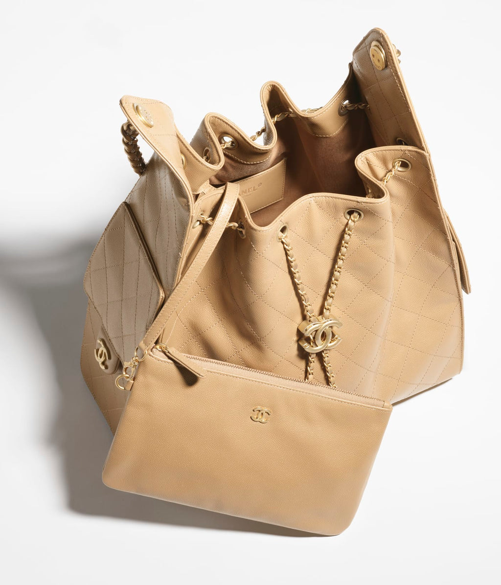 MEDIUM CHANEL 25 BAG