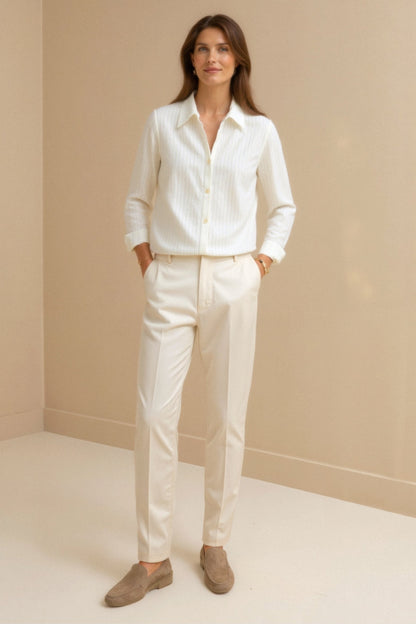 Elegantes Hemd mit gestreiftem Druck und Knöpfen im Old Money Stil