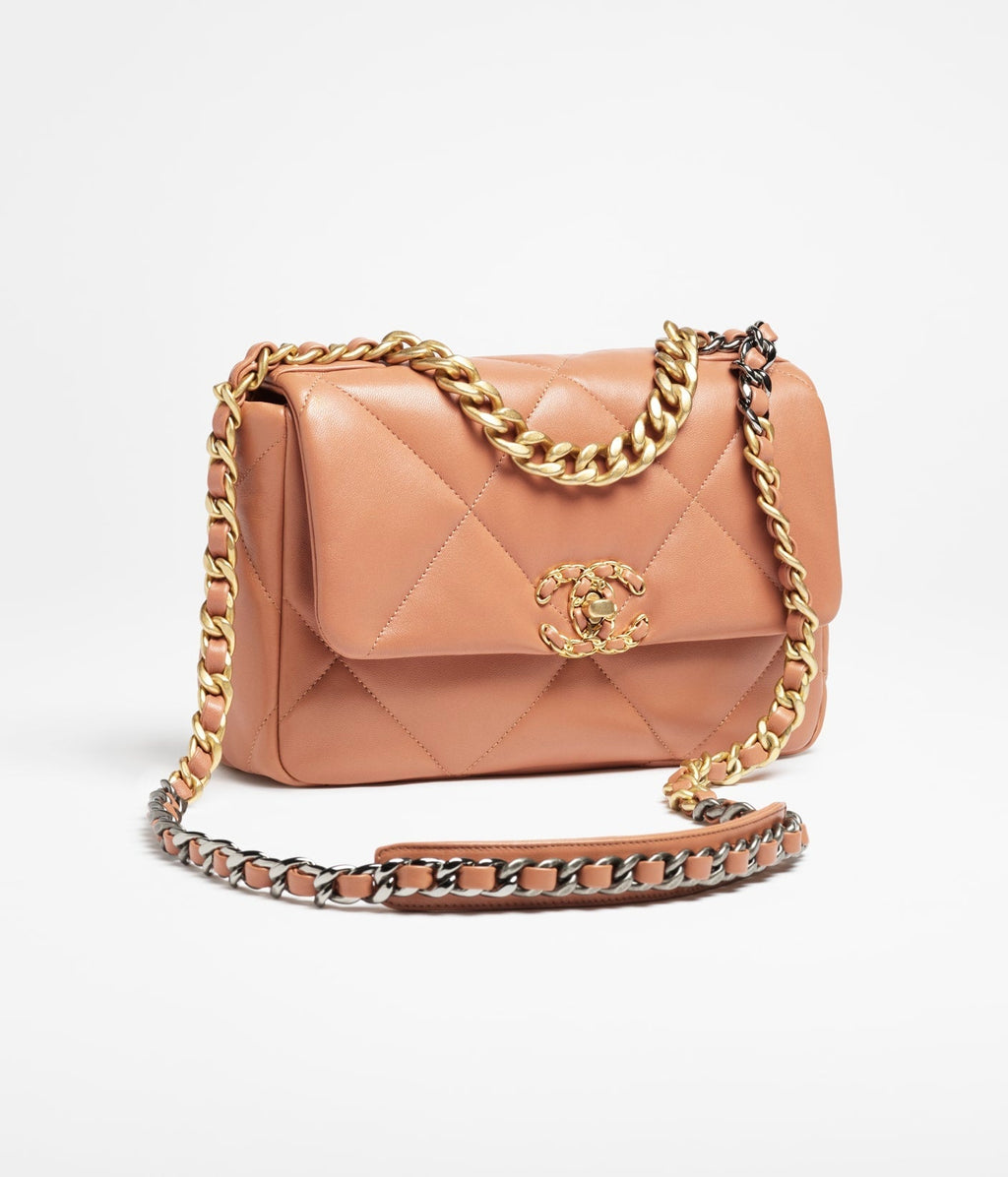 CHANEL 19 BAG