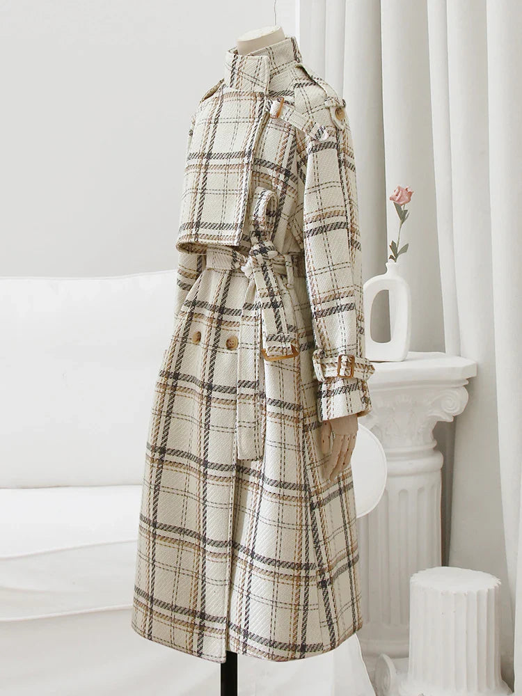 Neus Karierter Trenchcoat