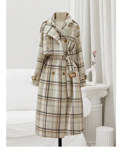 Neus Karierter Trenchcoat