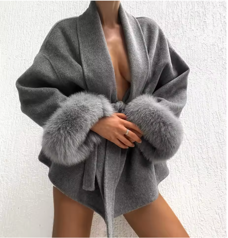 Melissa Pelzmantel