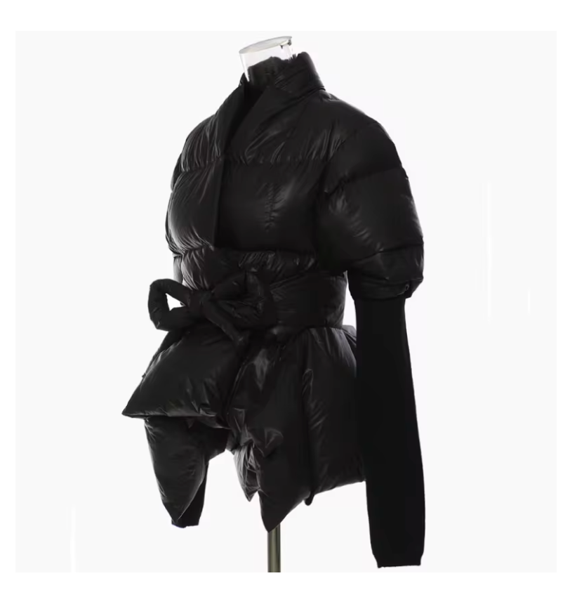 Asymmetrische Jacke mit Schnürung