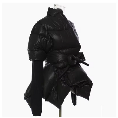 Asymmetrische Jacke mit Schnürung