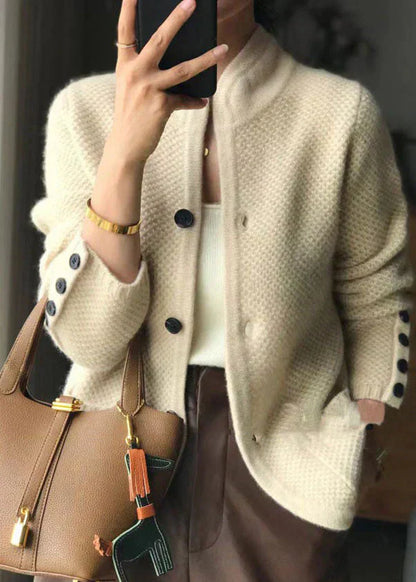 KLARINA | Weicher Cardigan mit Knöpfen