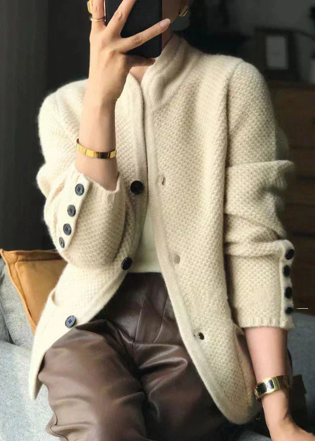KLARINA | Weicher Cardigan mit Knöpfen