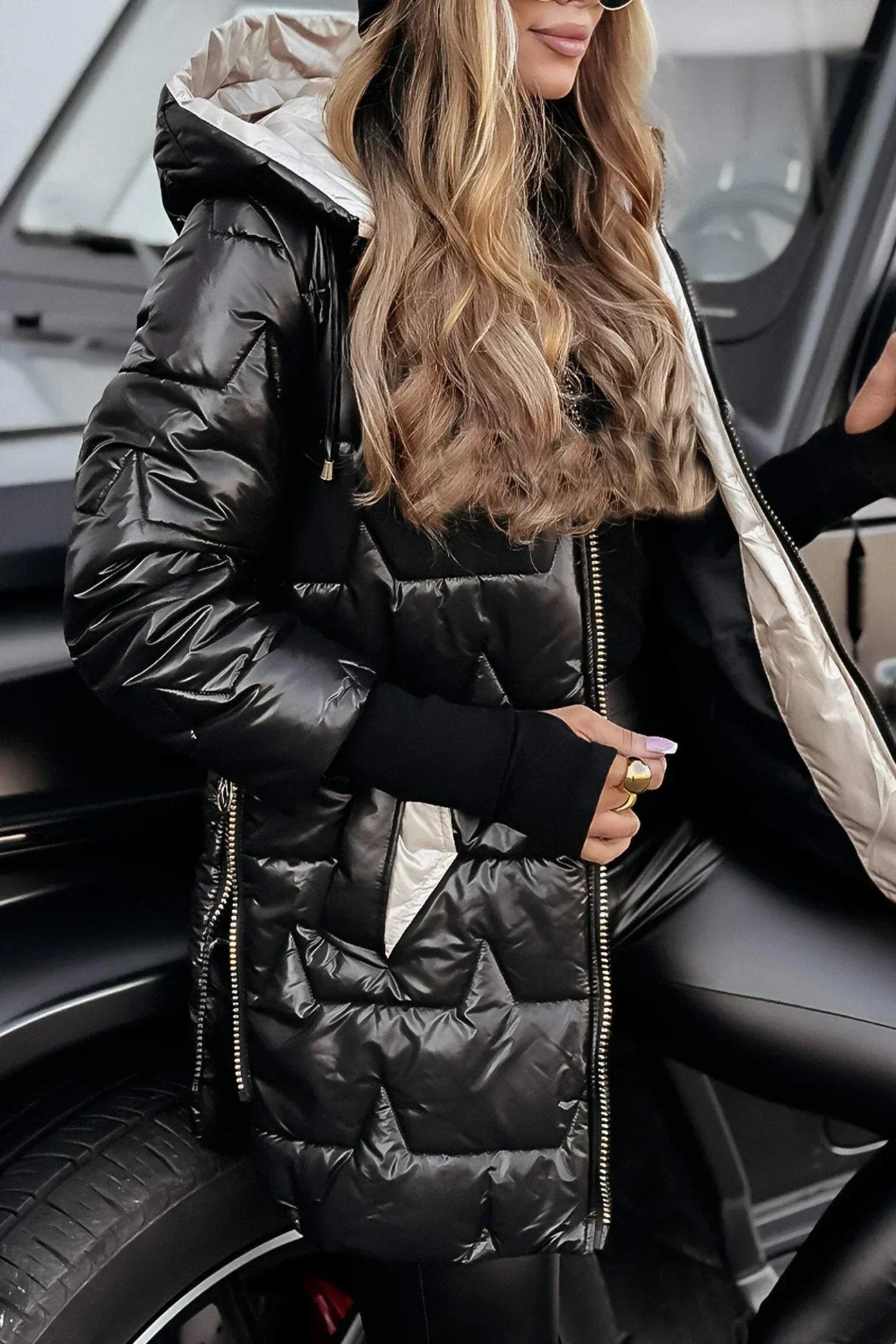 Noelia - Eleganter Wintermantel mit Kapuze und Fütterung