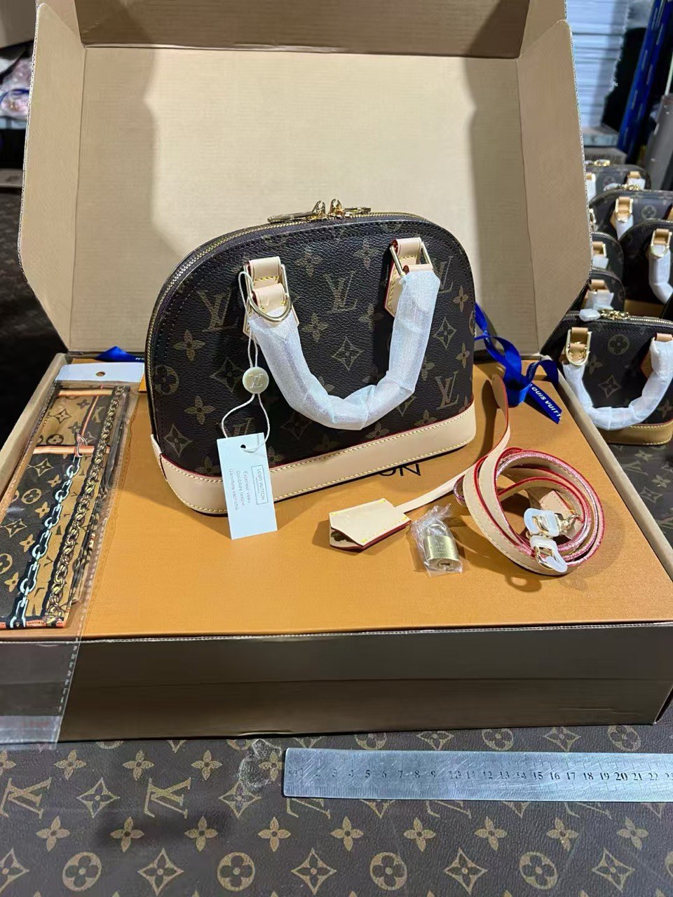 LV - Alma BB Bag NO